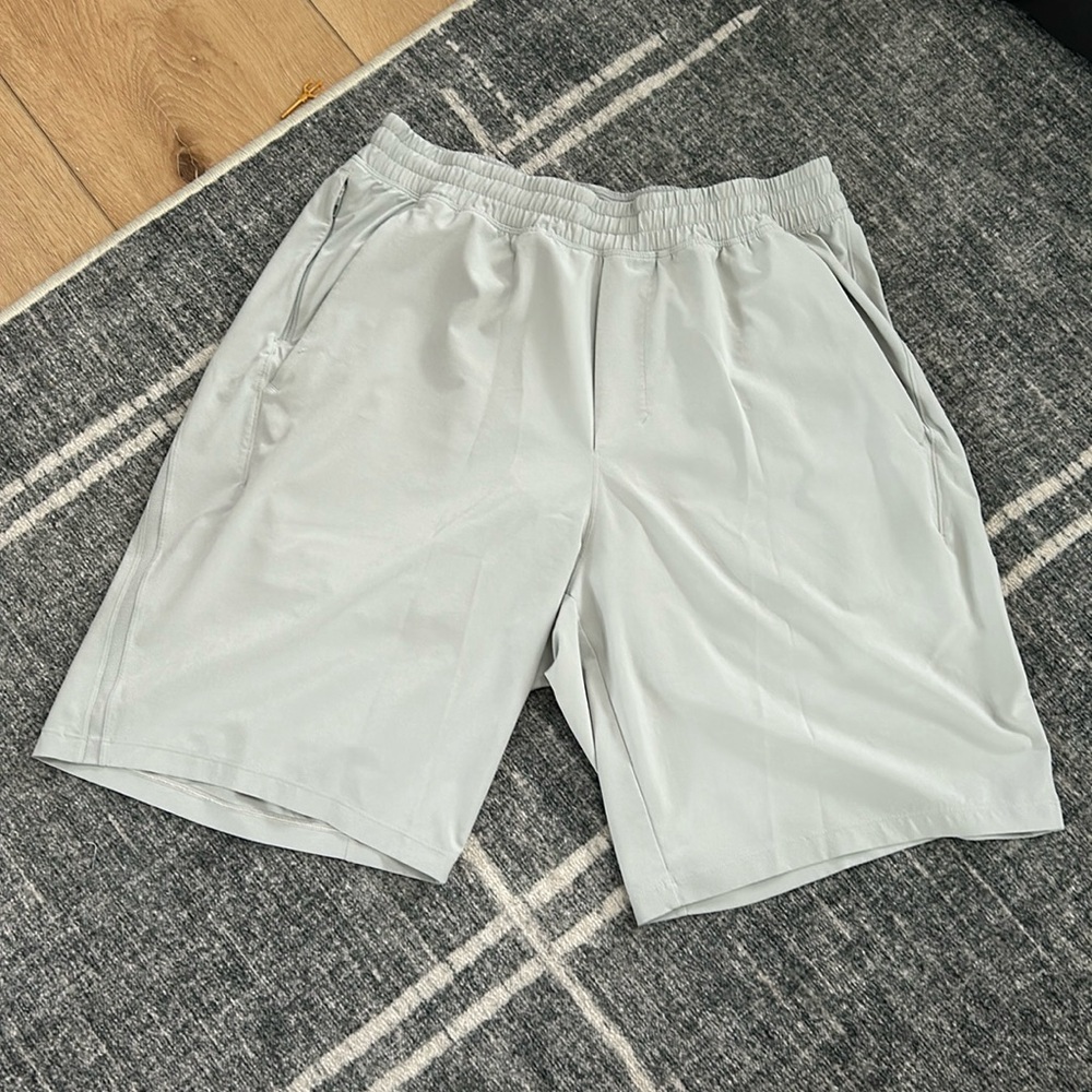 Men’s Lululemon Pace Breaker 9” Lined Seal Gray